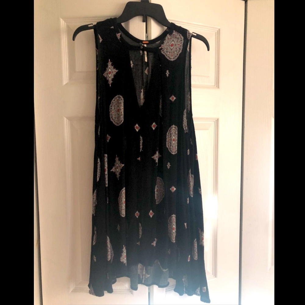 Free people medallion (?) print dress w/ pockets!